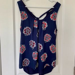 3/$10 Express Tank Size M
